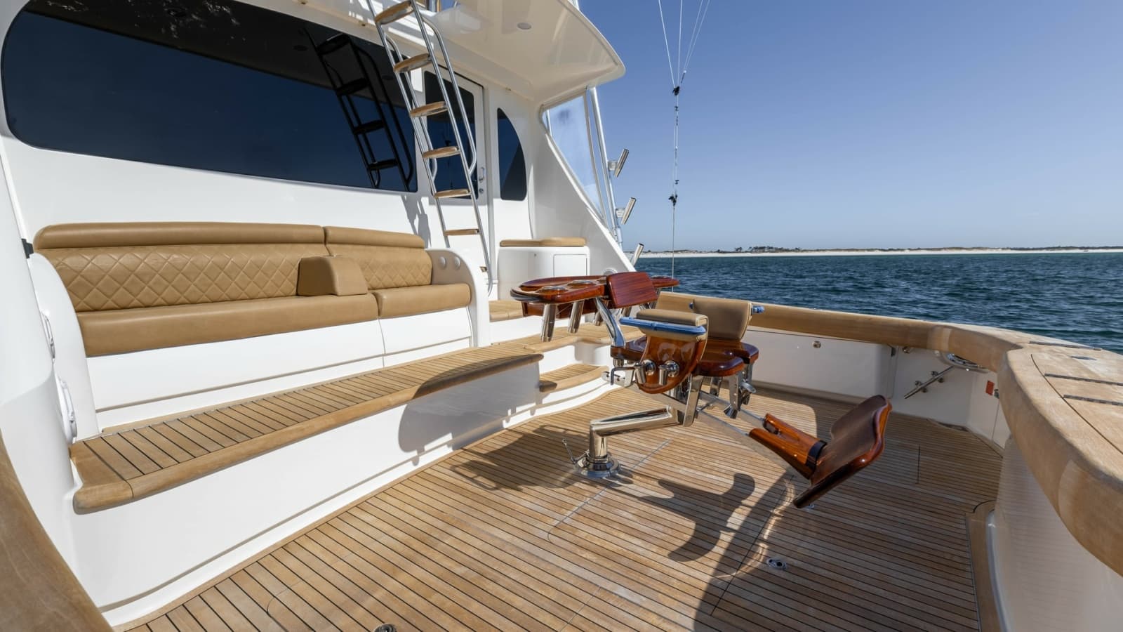 2019 Viking 68 Convertible - Photo 5