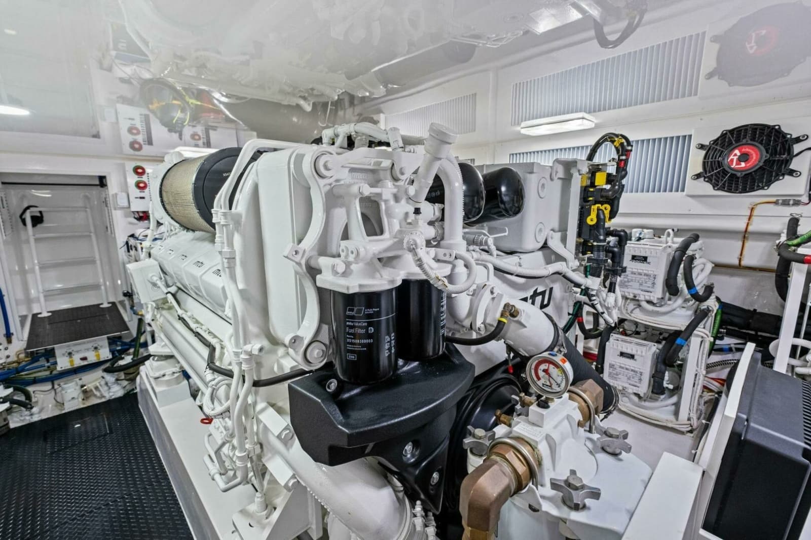 2025 Viking 58 Convertible - Photo 50