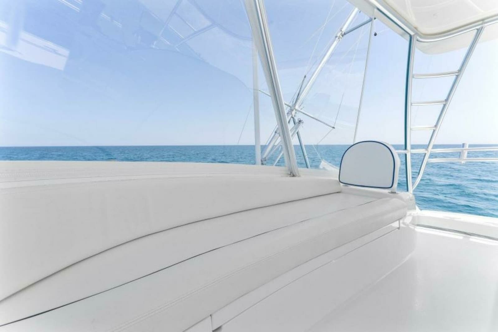 2021 Viking 54 Convertible - Photo 40