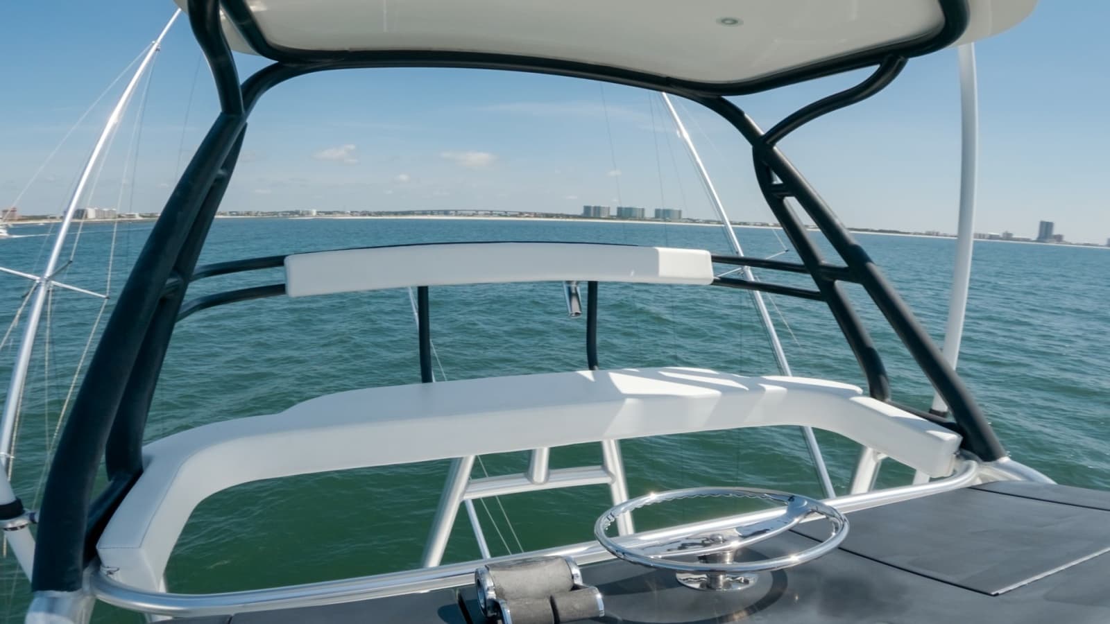 2020 Viking 62 Convertible - Photo 53
