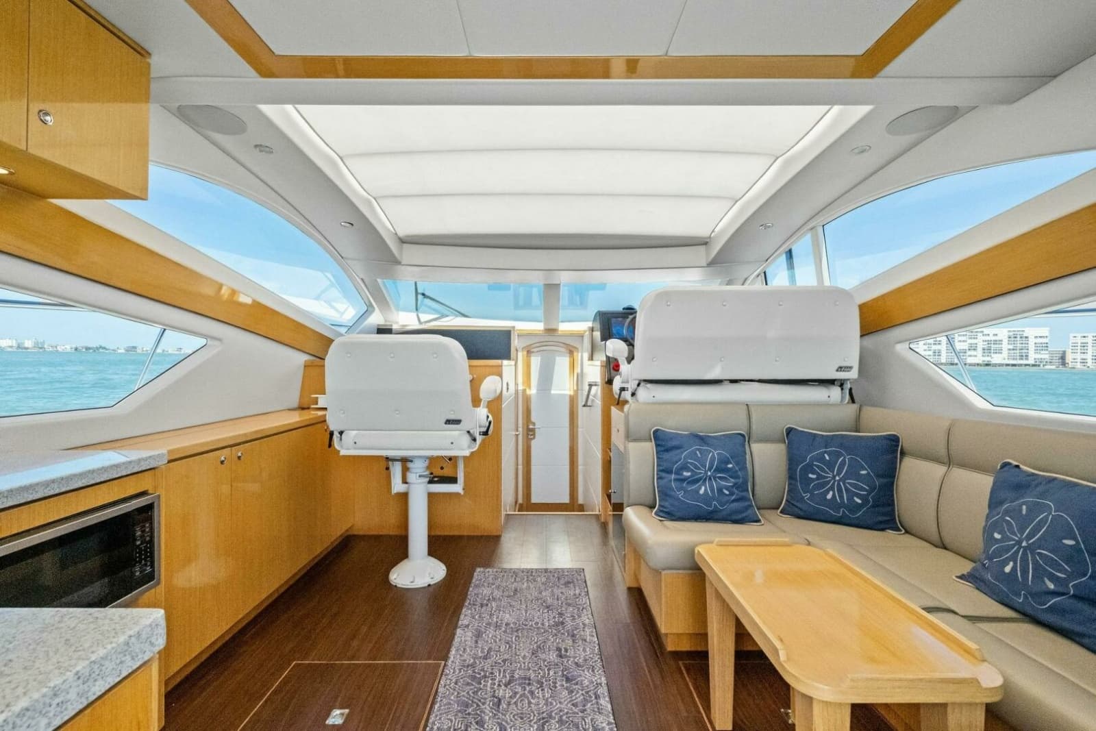 2018 Mares 47 Outboard Express Catamaran - Photo 18