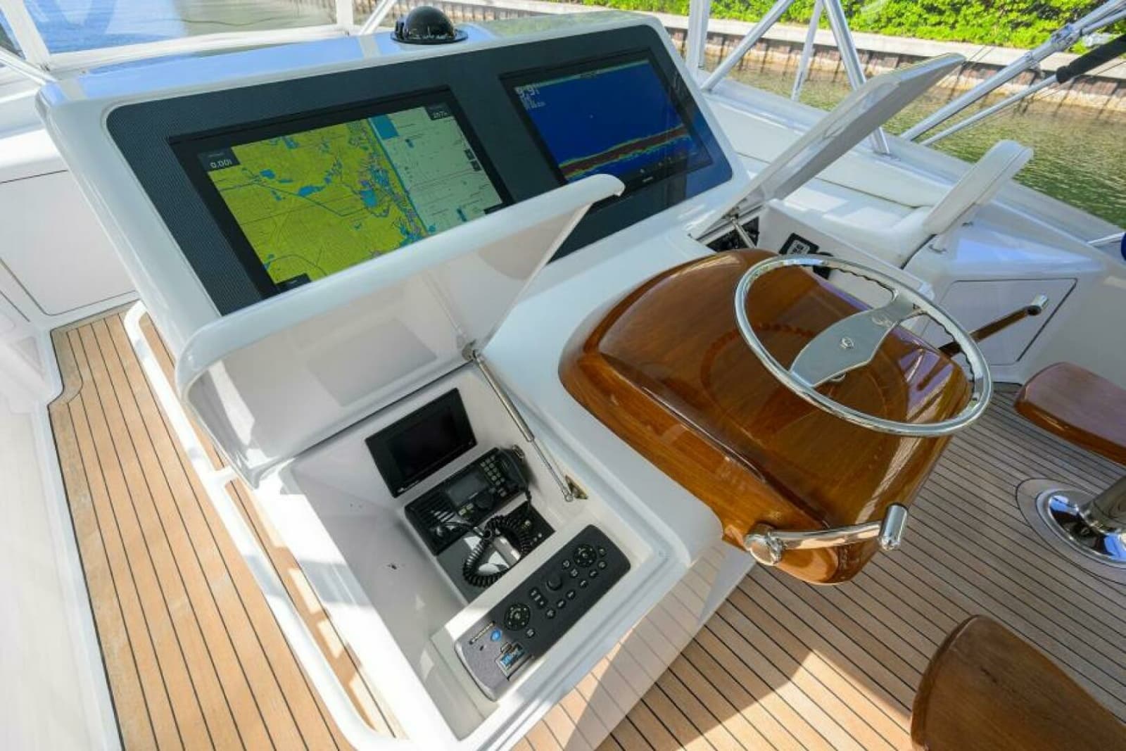 2008 Viking 60 Convertible - Photo 21