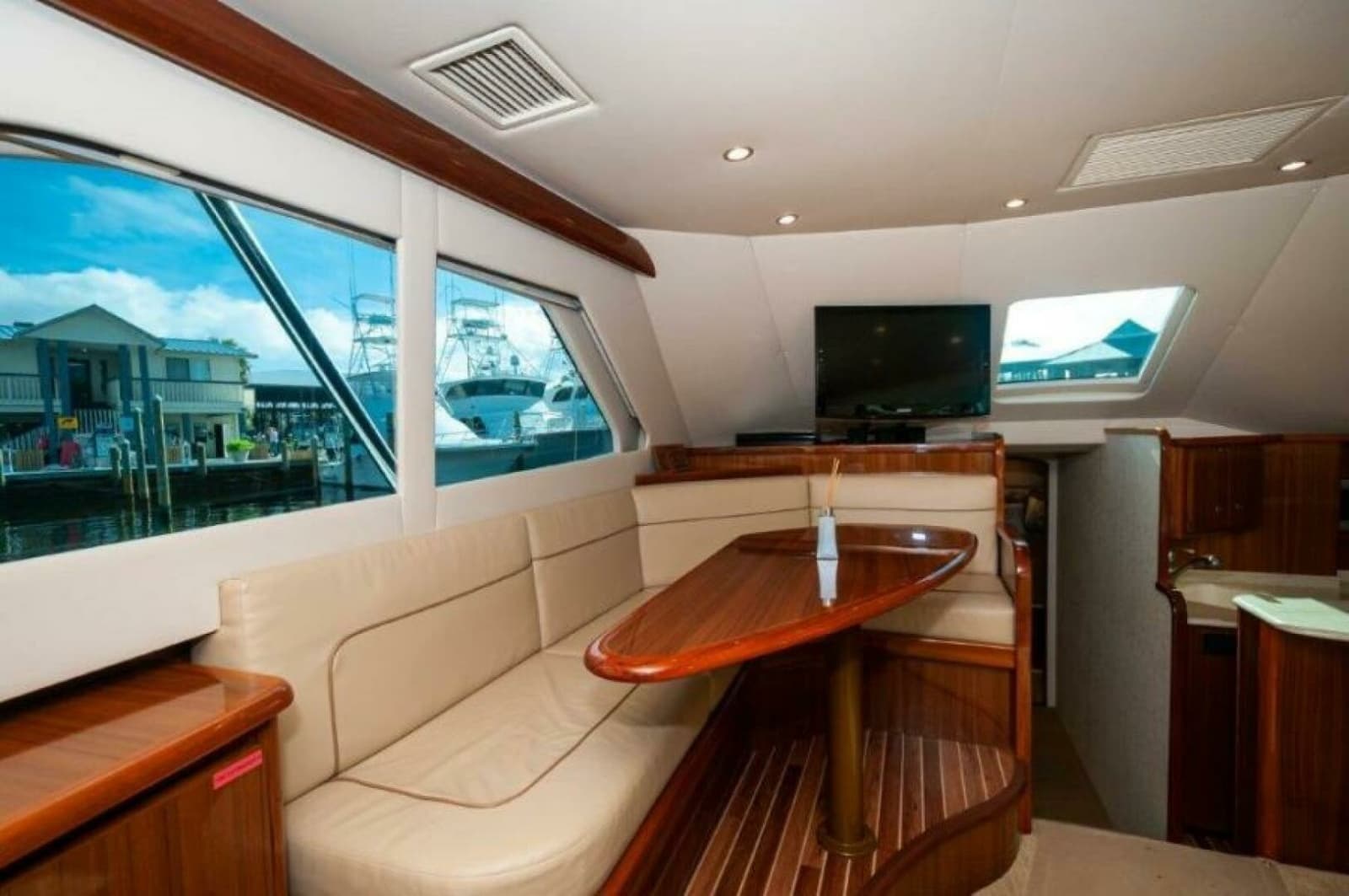 2012 Viking 42 Convertible - Photo 9