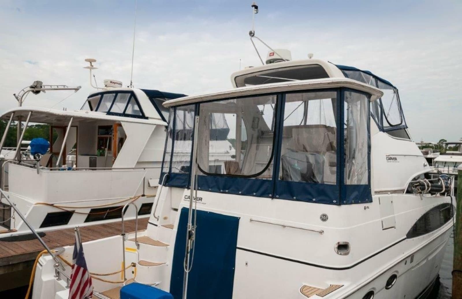 2002 Carver 444 Cockpit Motor Yacht - Photo 27