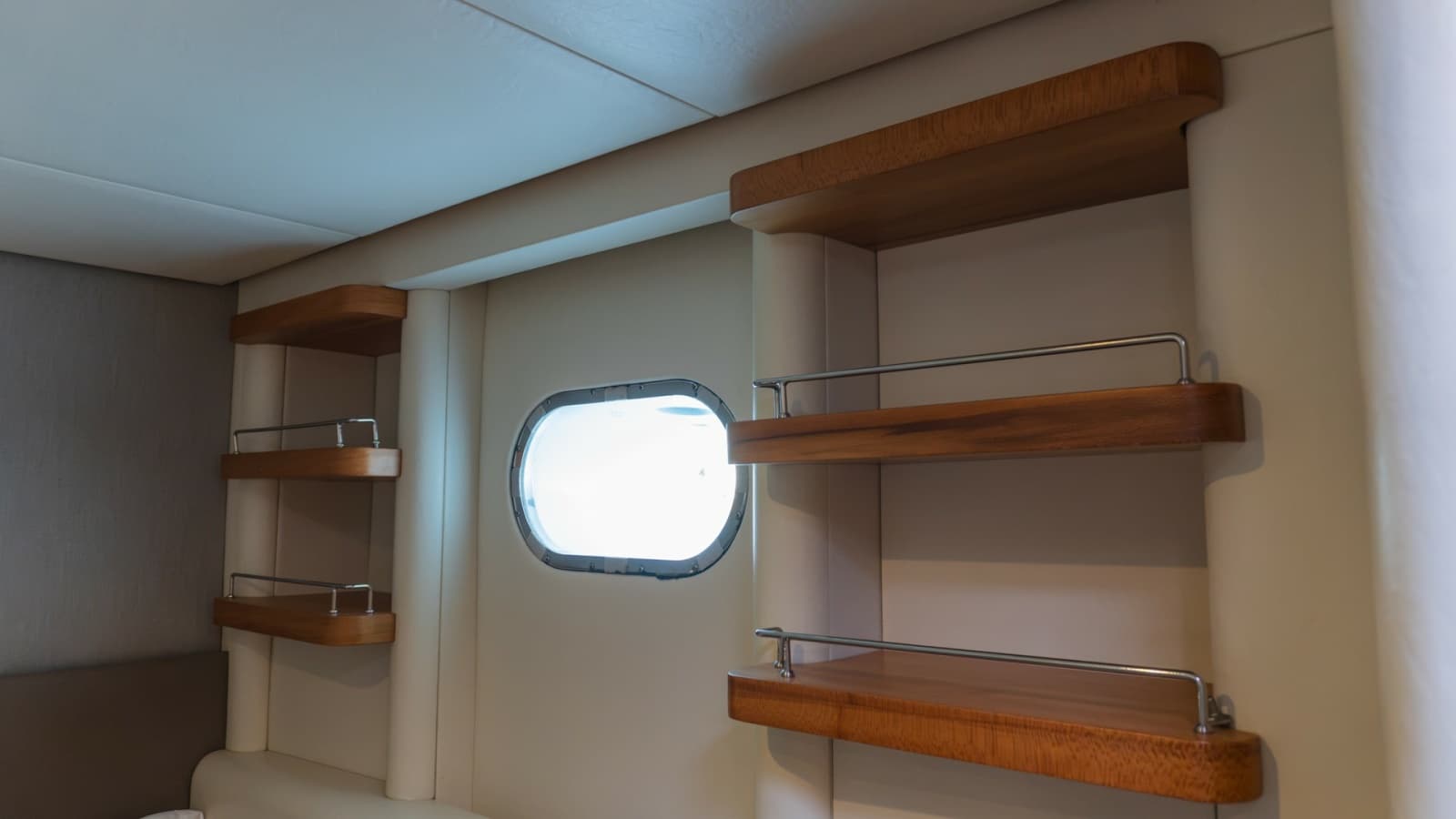 1996 Oceanfast 87 Enclosed Bridge Sportfish - Photo 24