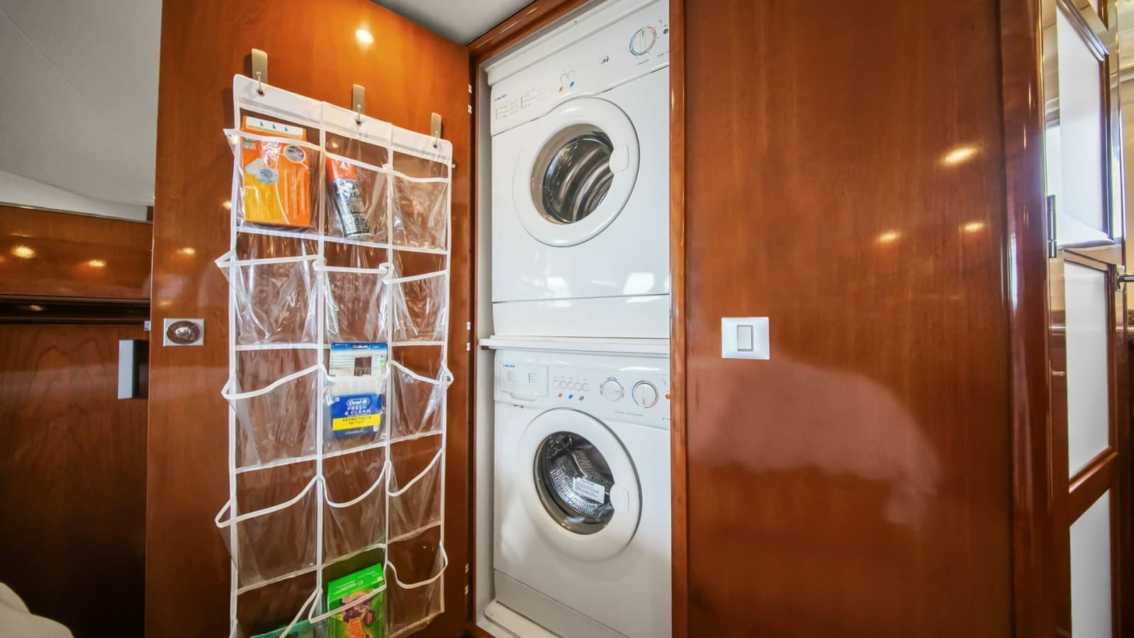 2008 Carver 56 Voyager - Photo 24