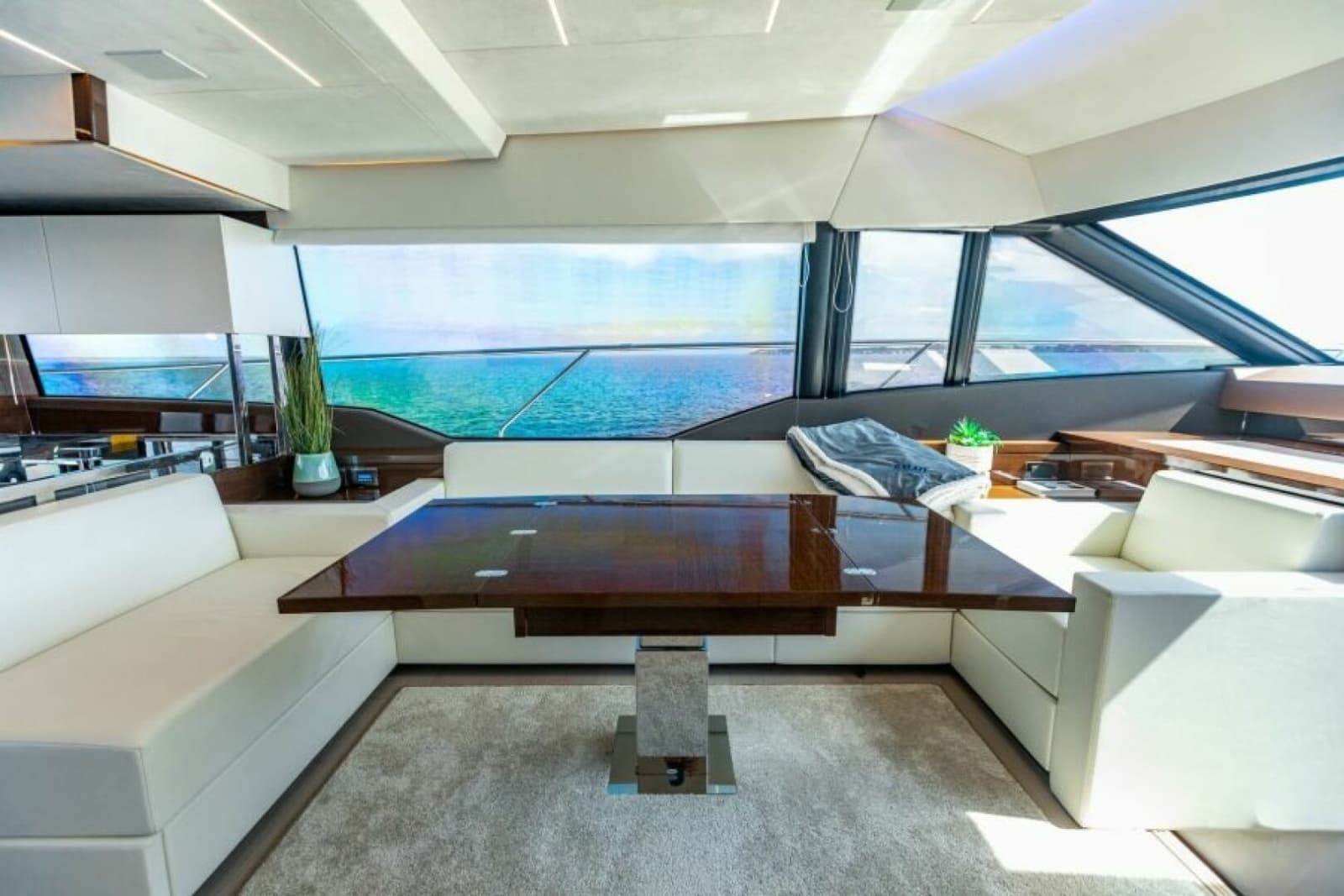 2020 Prestige 630 Flybridge - Photo 14