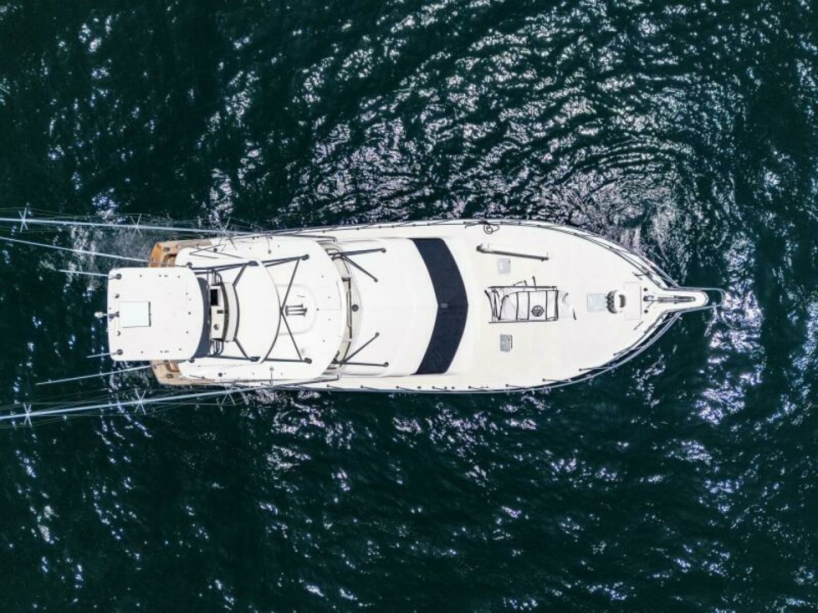 2004 Hatteras 54 Convertible - Photo 52