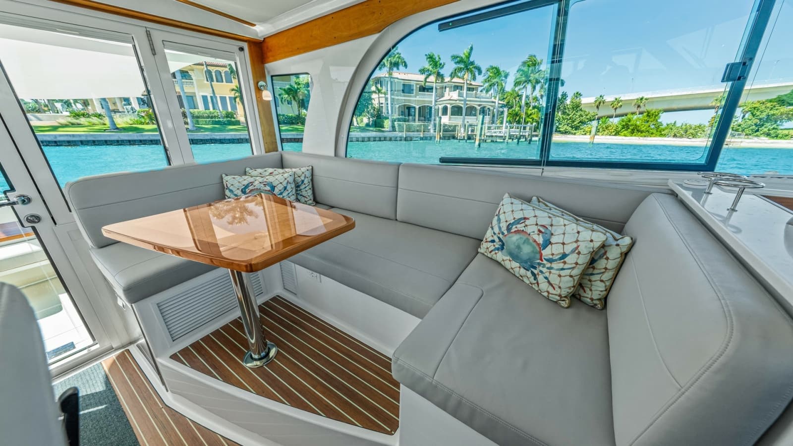 2022 Back Cove 390 - Photo 7