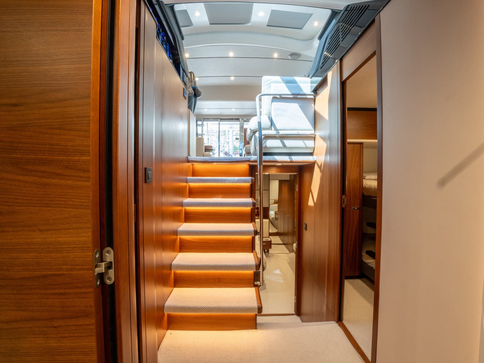 2020 Princess S66 - Photo 20