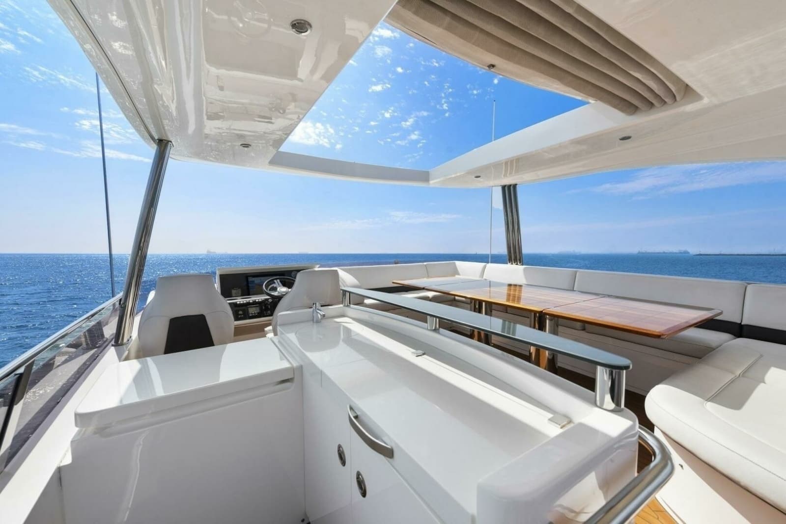 2015 Princess 72 Motoryacht - Photo 8