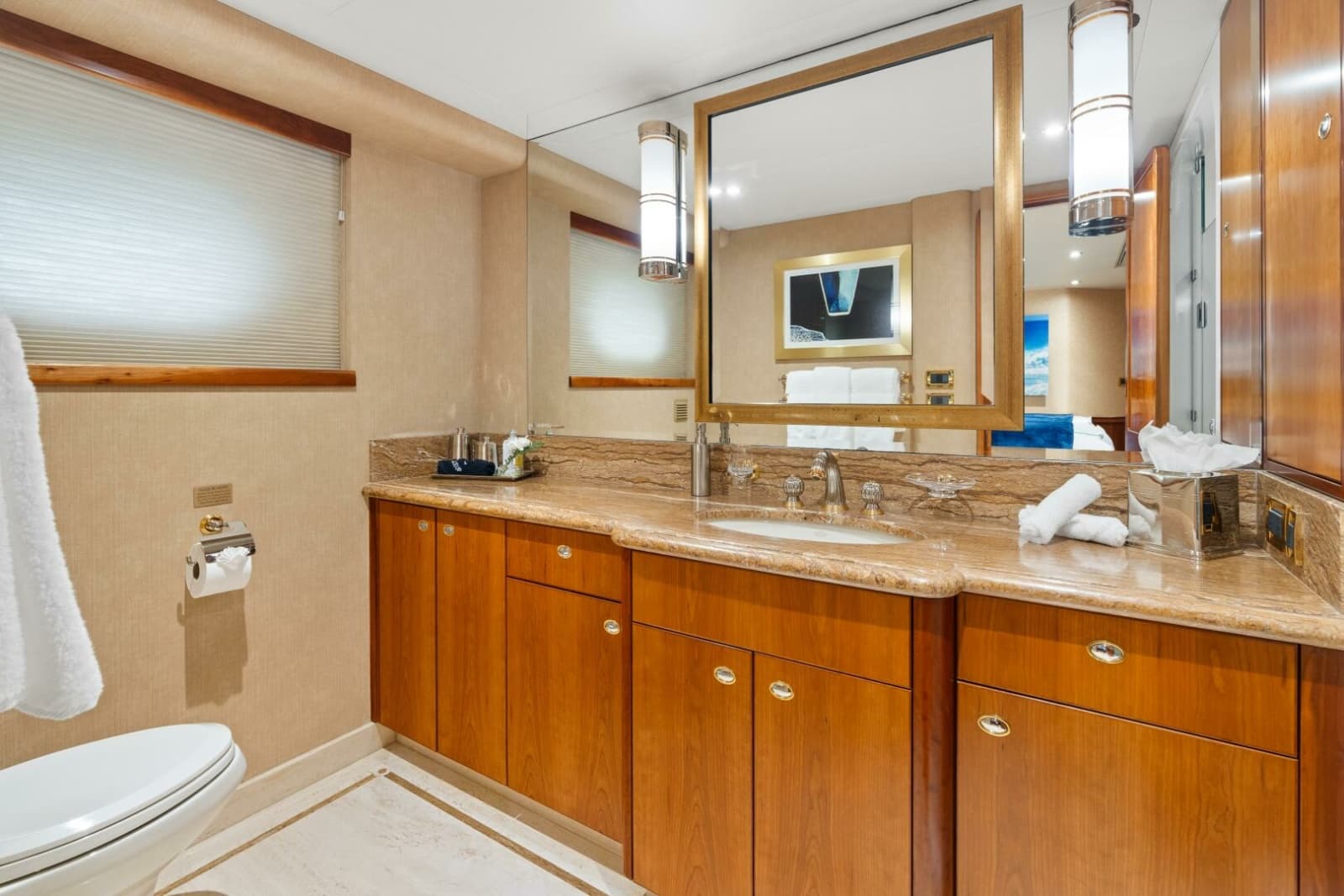 2004 Westport 130 Tri-Deck Motor Yacht - Photo 27