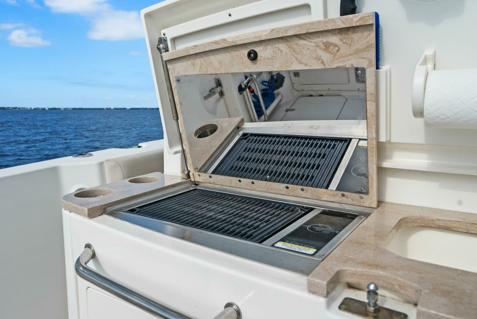 2019 Boston Whaler 380 Outrage - Photo 14