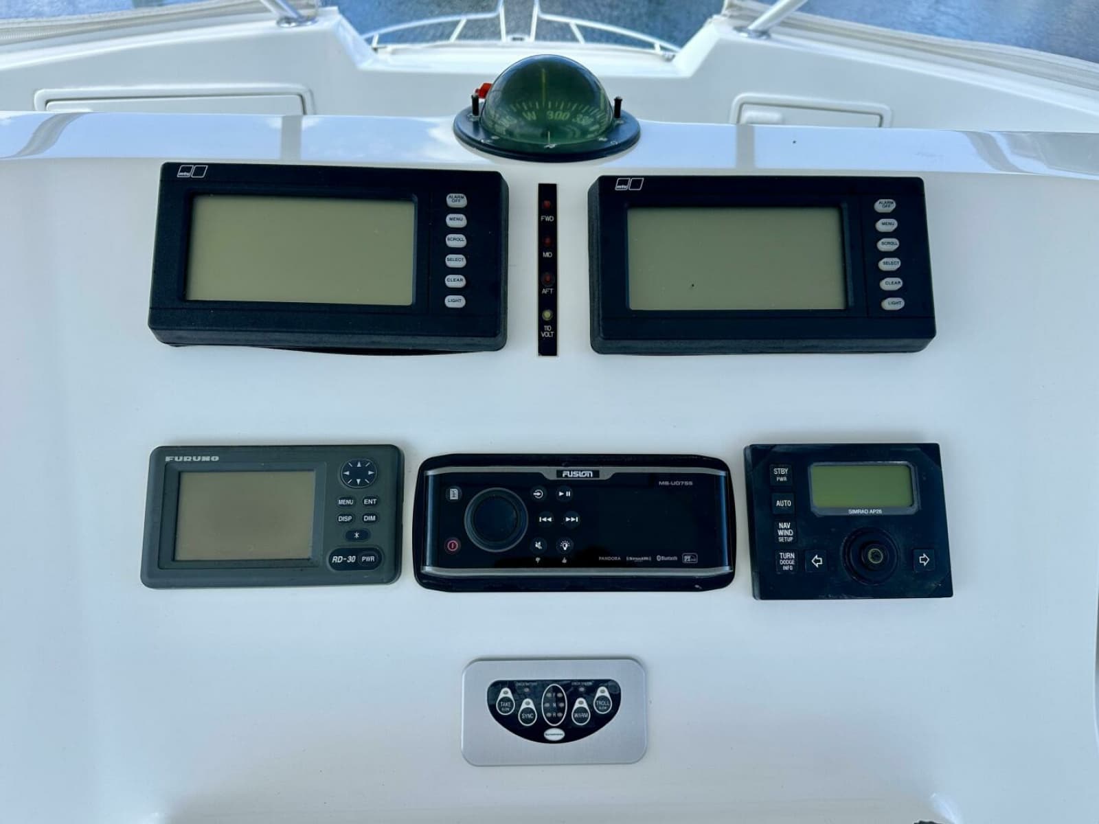 2005 Ocean Yachts 50 Super Sport - Photo 11
