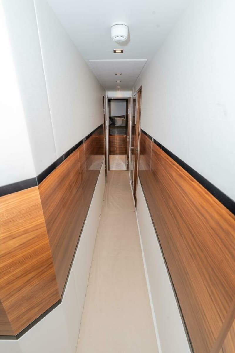 2025 Viking 90C - Photo 57