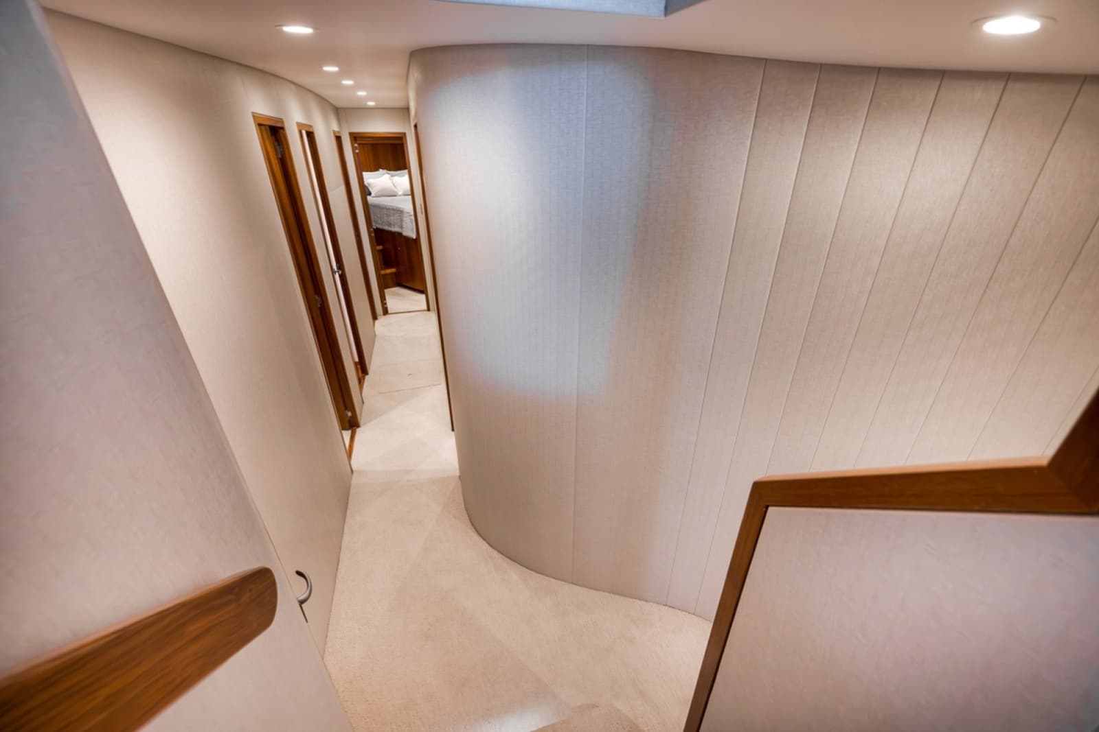 2021 Weaver 75 Convertible - Photo 35