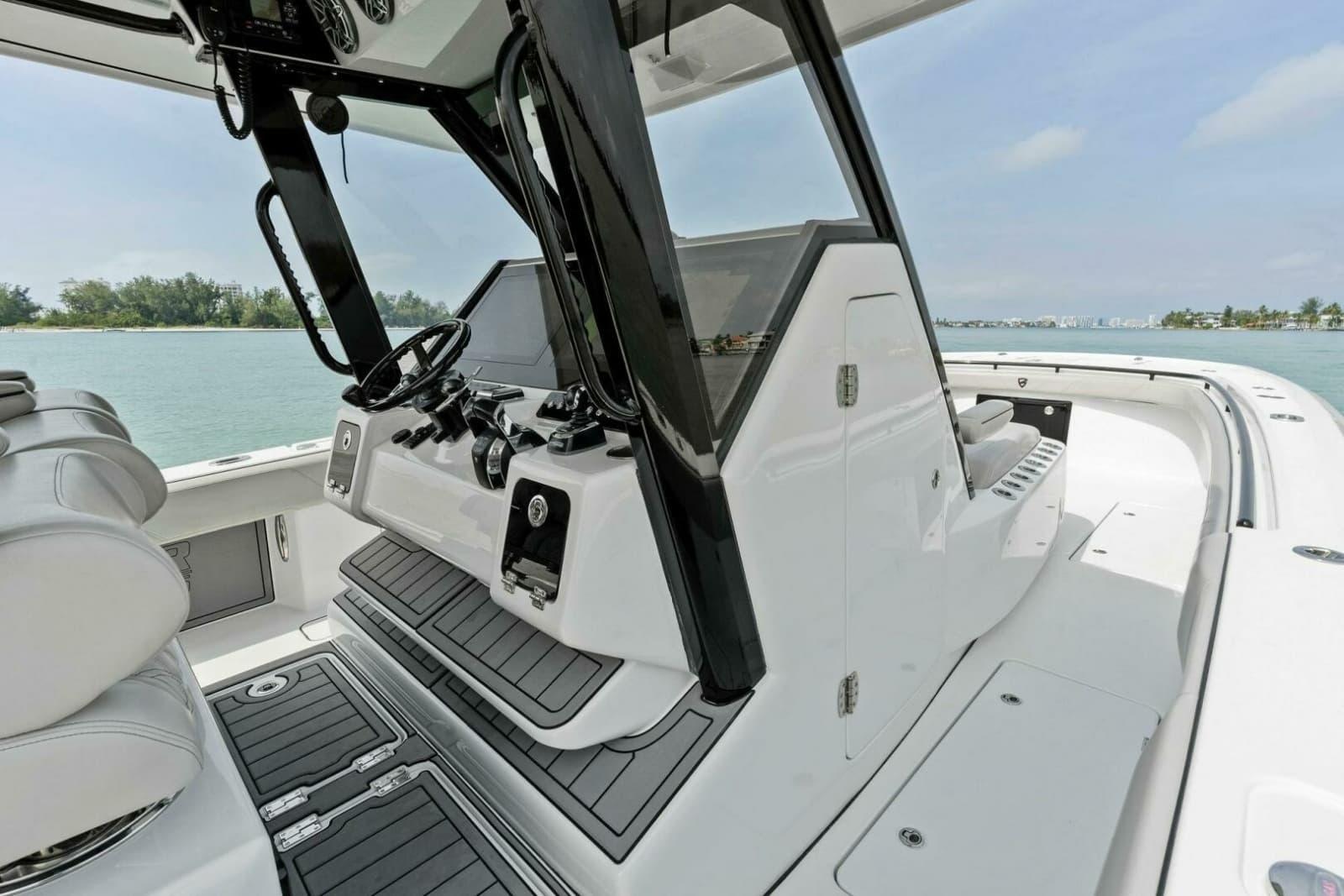 2022 Barker Boatworks 40 High Performance Cat - Photo 75
