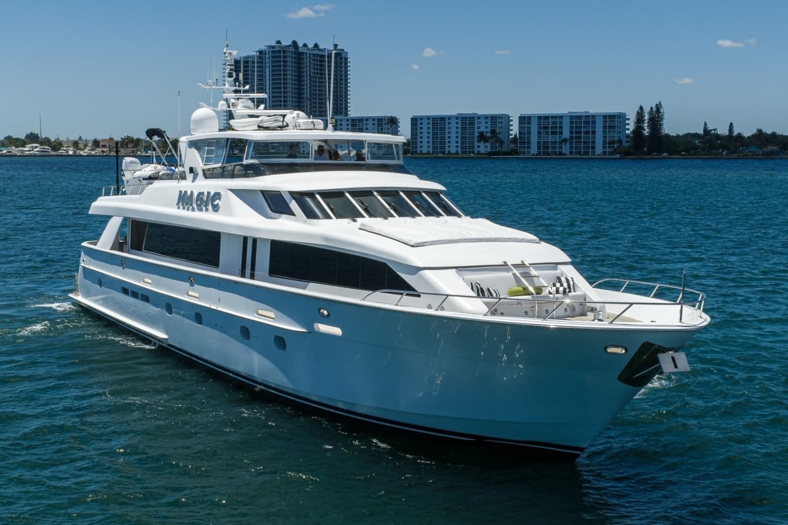 2005 Hatteras 100 Motor Yacht - Photo 62