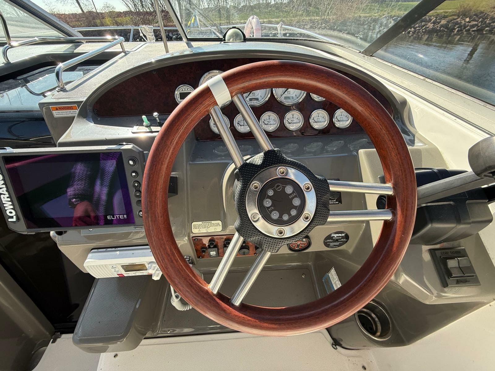 2008 Regal 2860 Window Express - Photo 24