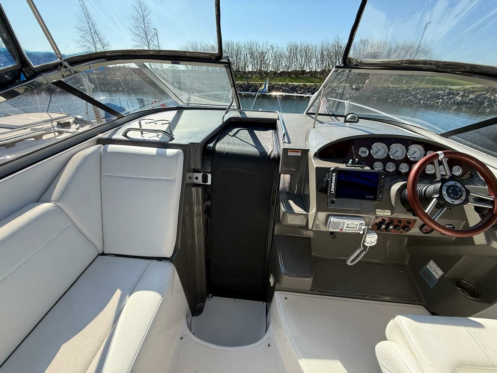 2008 Regal 2860 Window Express - Photo 32