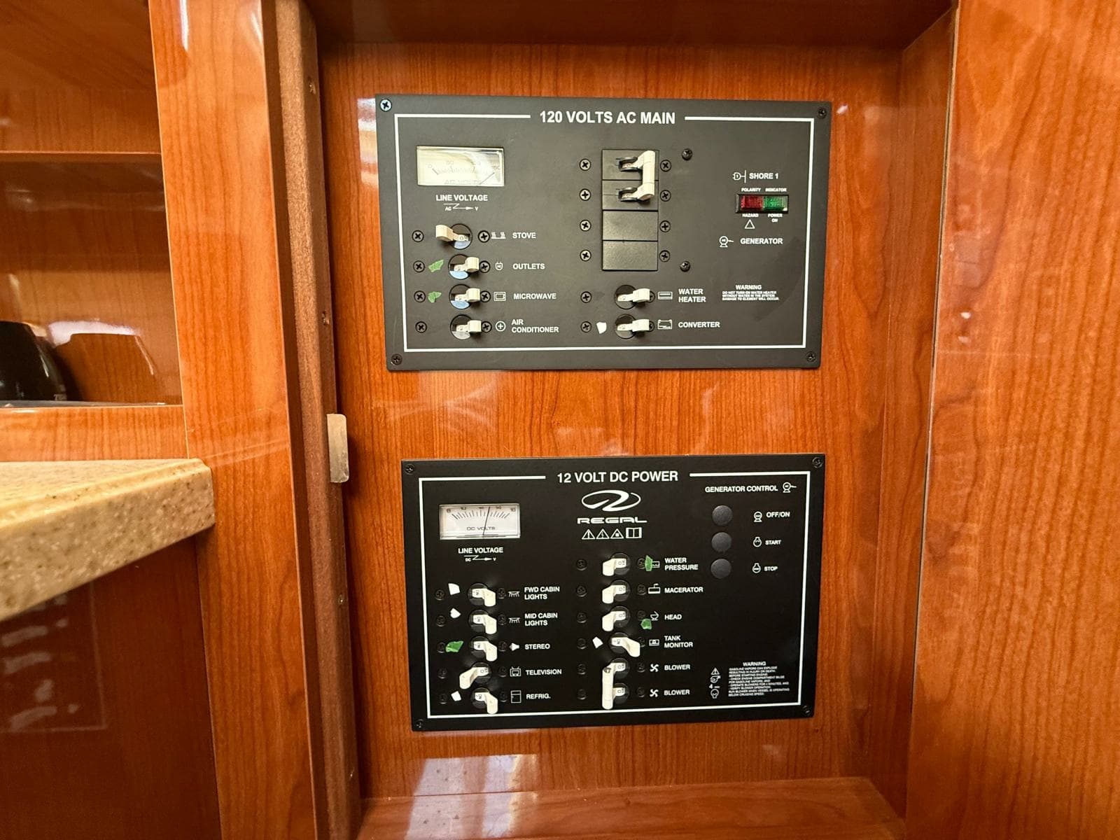 2008 Regal 2860 Window Express - Photo 45