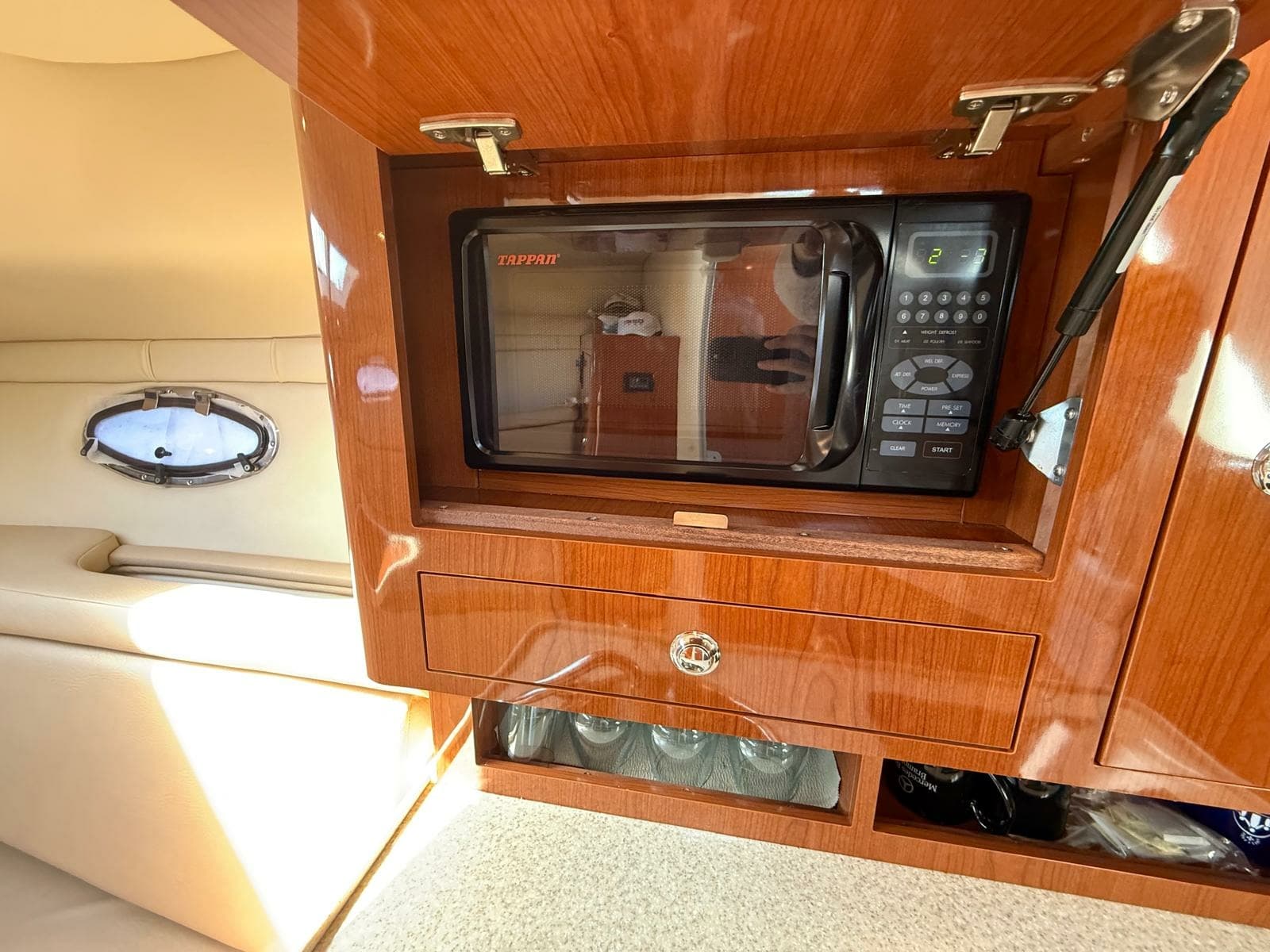 2008 Regal 2860 Window Express - Photo 51