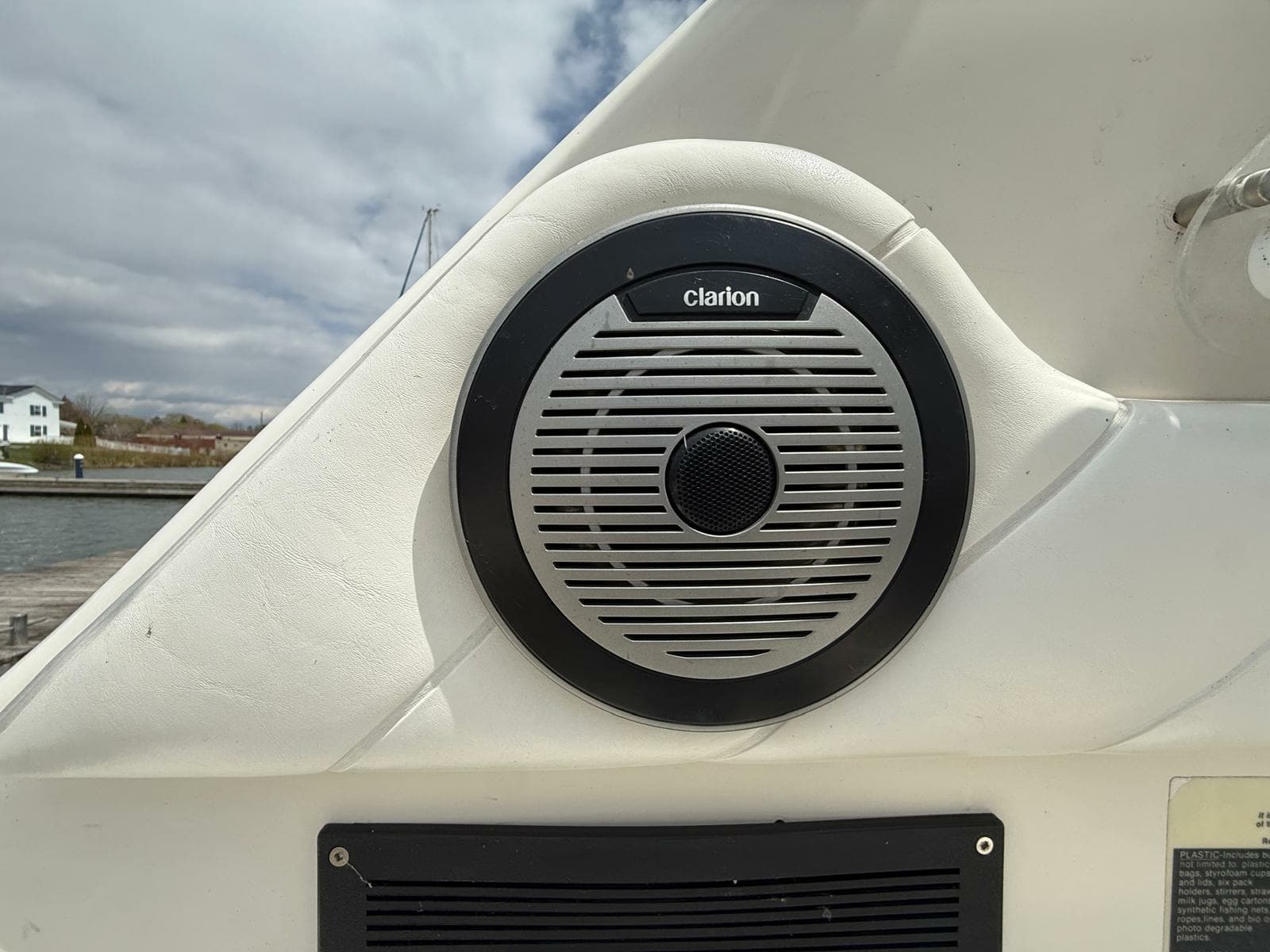 1996 Sea Ray 370 Sundancer - Photo 19