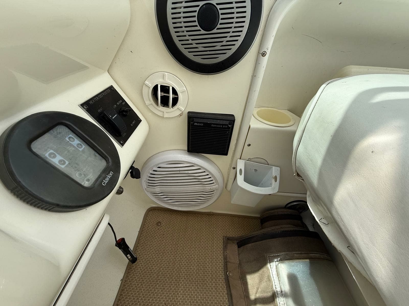 1996 Sea Ray 370 Sundancer - Photo 35