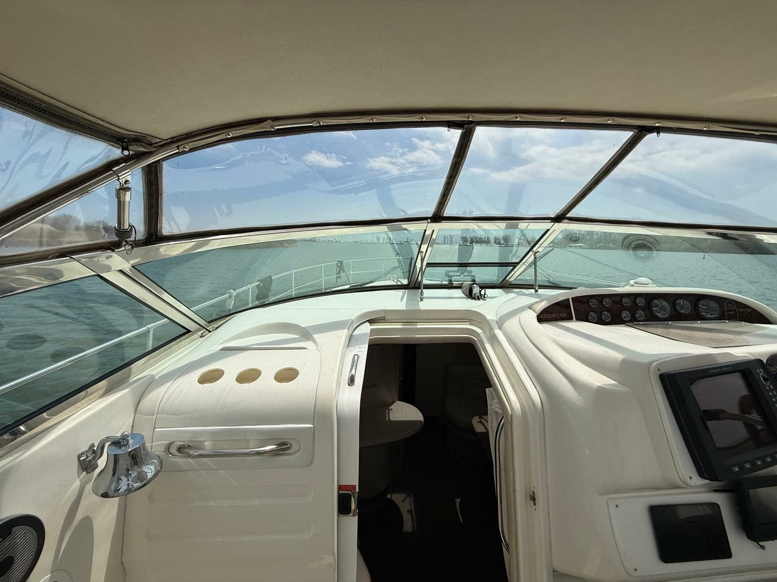 1996 Sea Ray 370 Sundancer - Photo 37