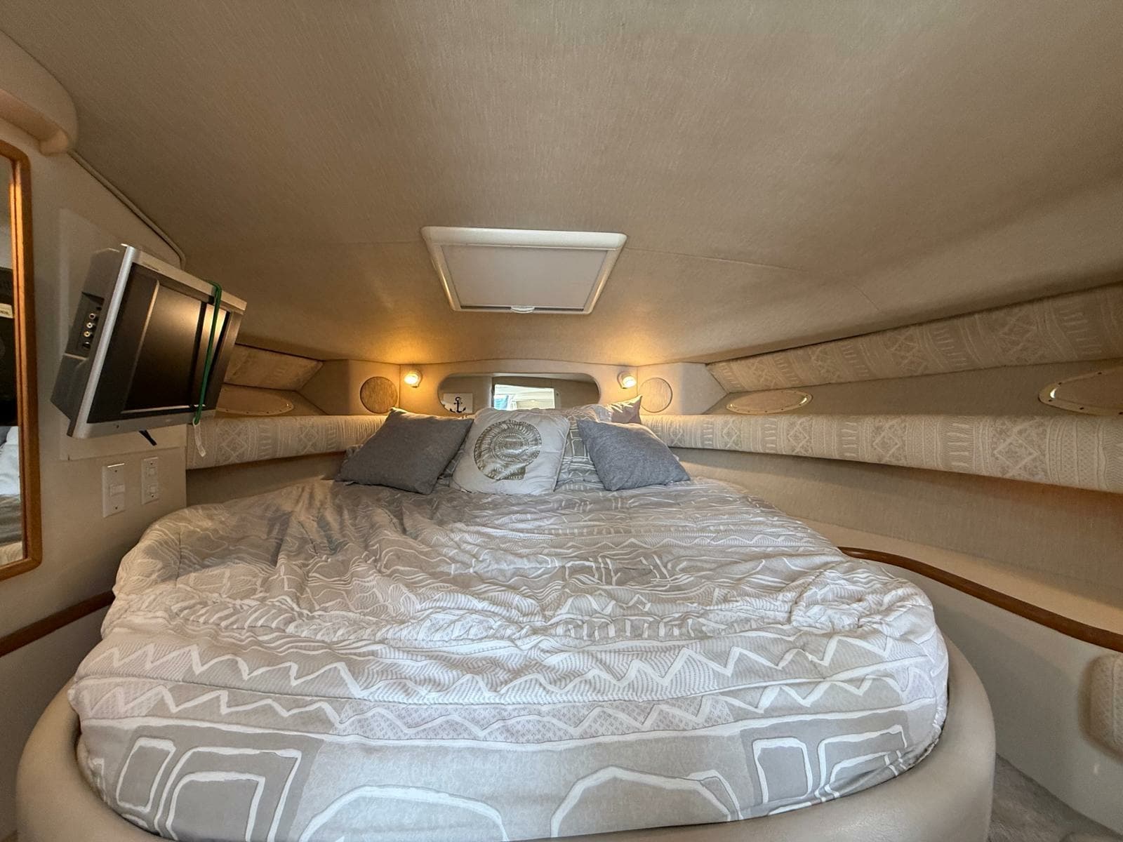 1996 Sea Ray 370 Sundancer - Photo 46