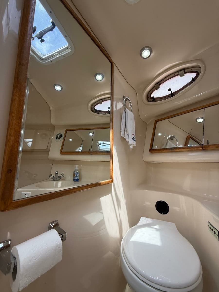 1996 Sea Ray 370 Sundancer - Photo 53