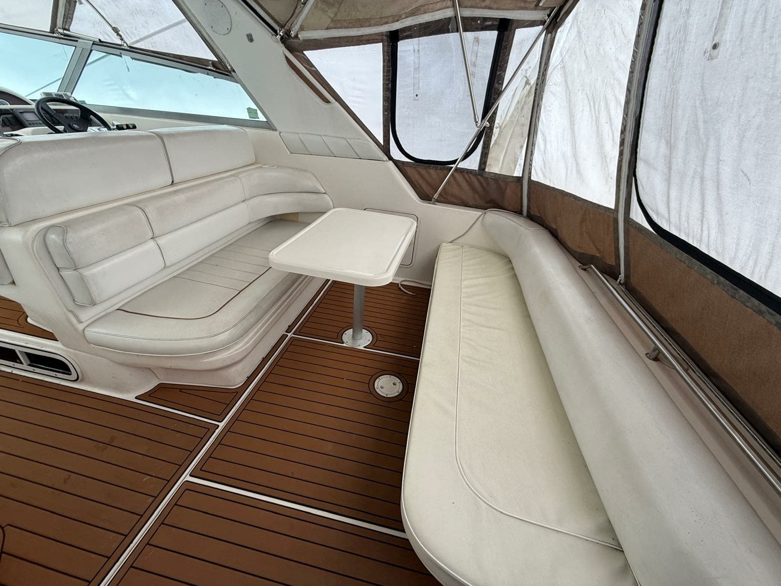 1997 Sea Ray 330 Sundancer - Photo 6