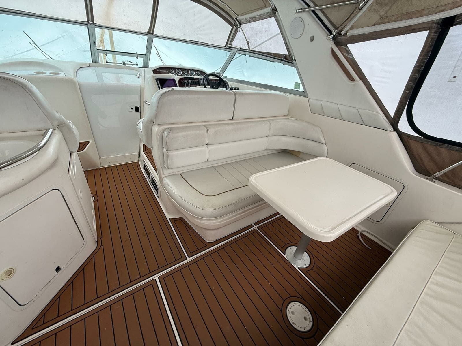 1997 Sea Ray 330 Sundancer - Photo 7