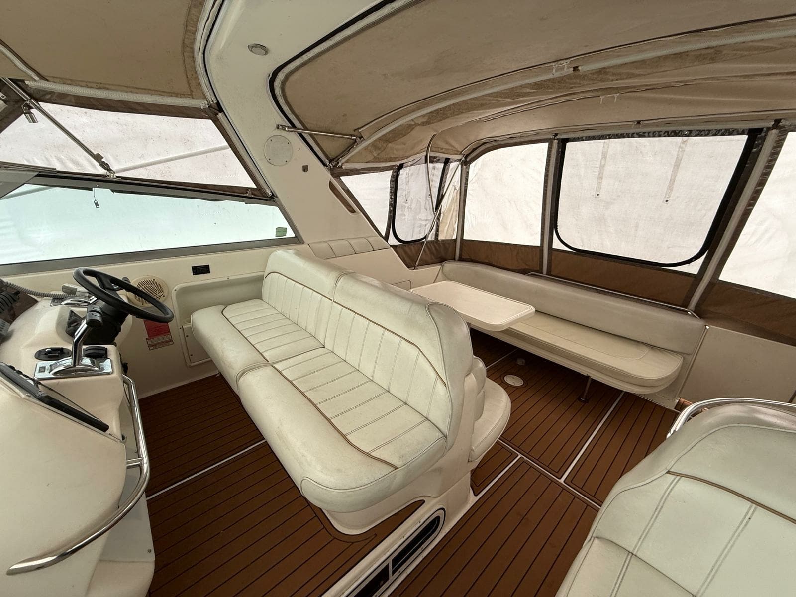 1997 Sea Ray 330 Sundancer - Photo 30