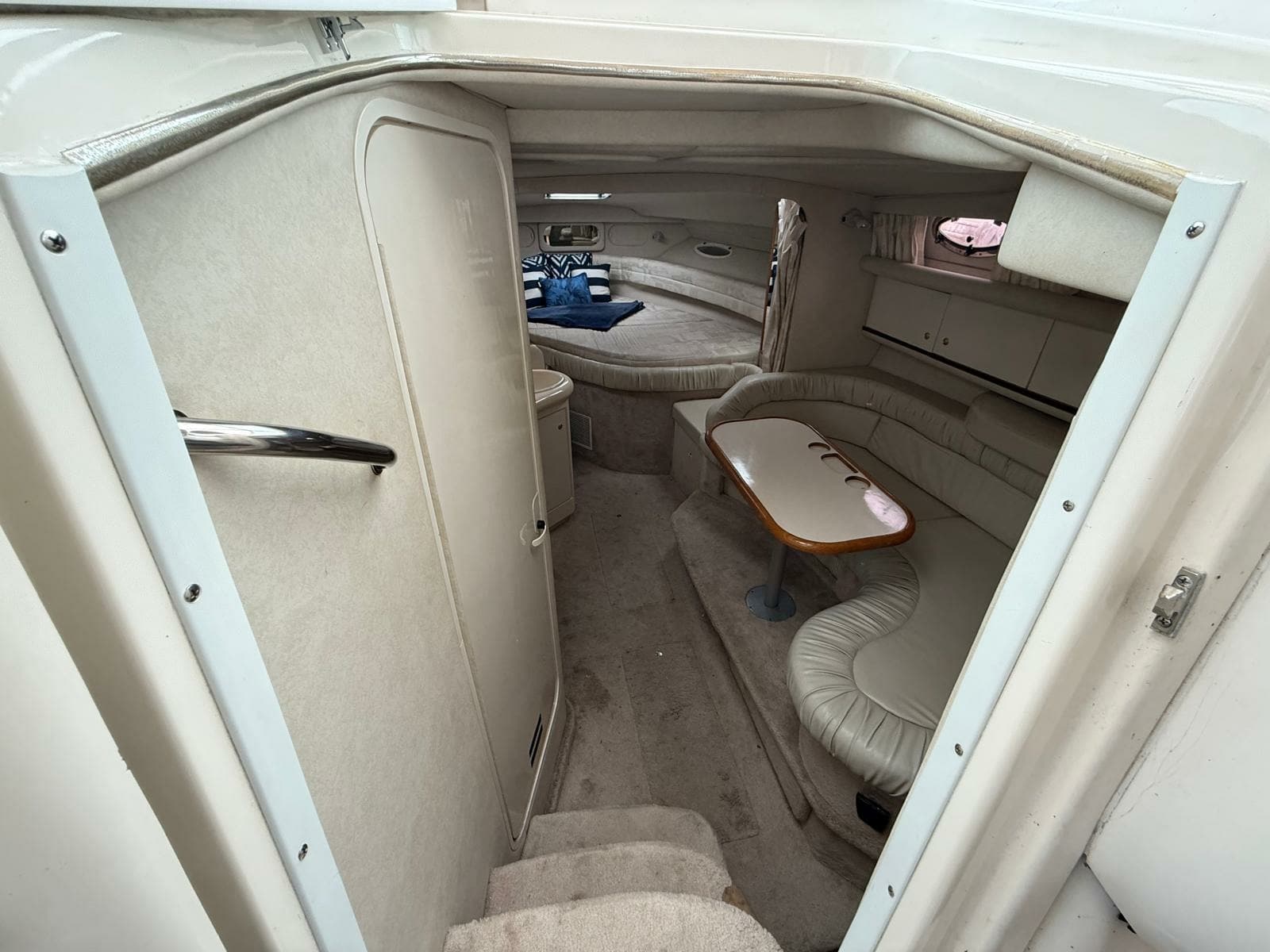 1997 Sea Ray 330 Sundancer - Photo 34