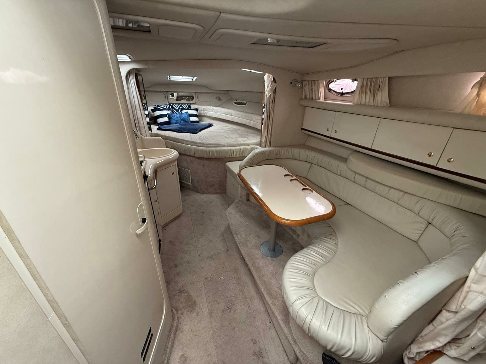 1997 Sea Ray 330 Sundancer - Photo 35