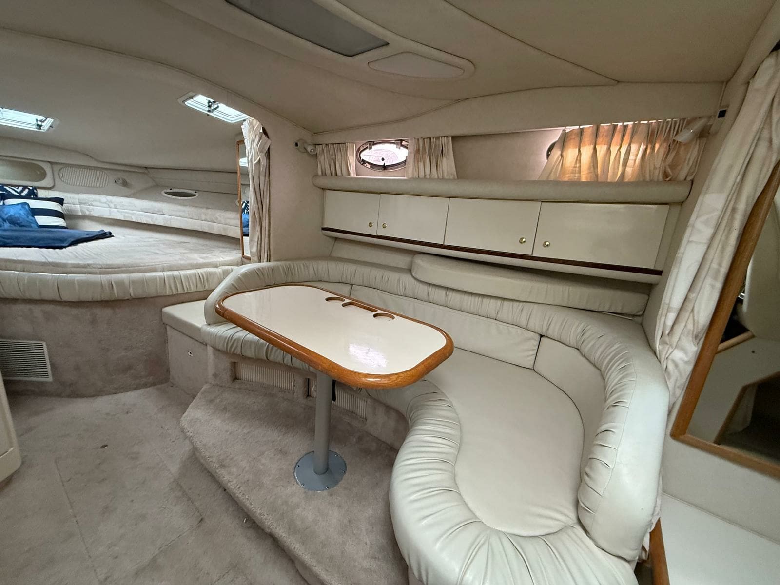 1997 Sea Ray 330 Sundancer - Photo 37