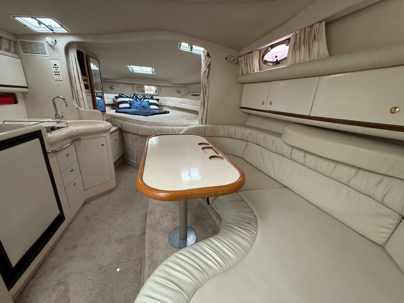1997 Sea Ray 330 Sundancer - Photo 38