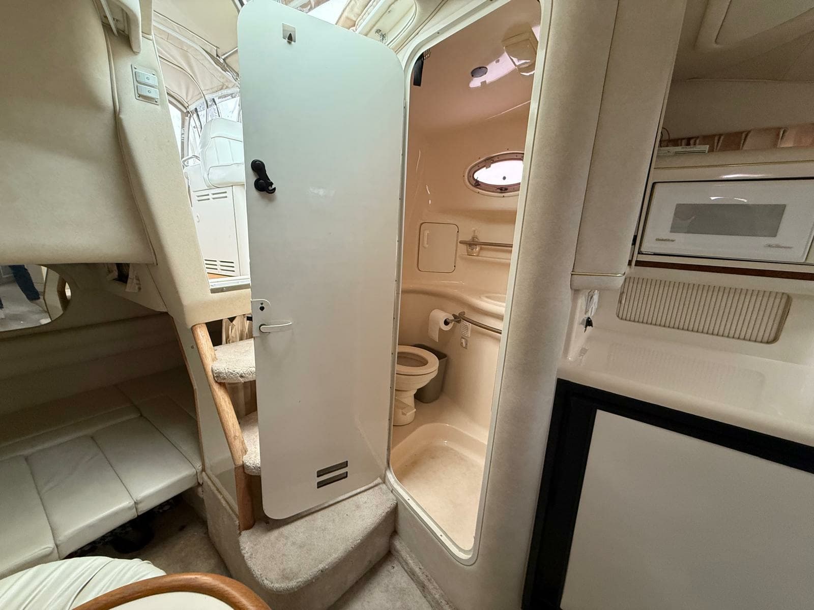1997 Sea Ray 330 Sundancer - Photo 57