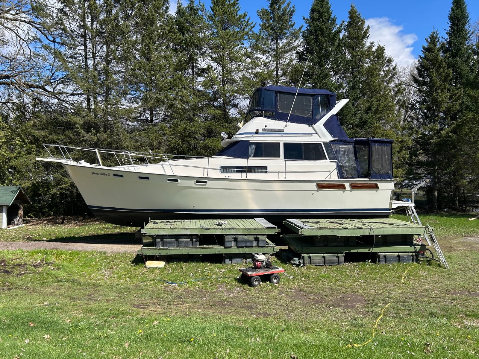 1985 Bayliner 3870 - Photo 2