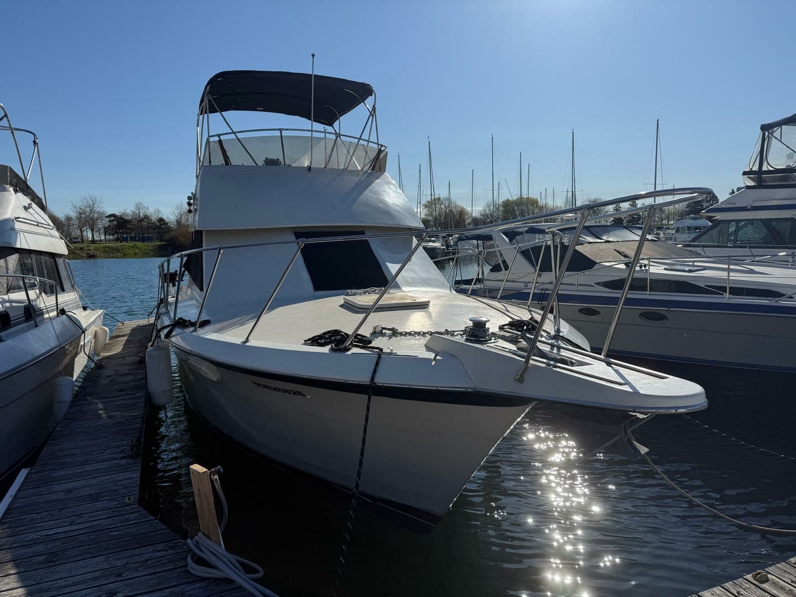 1984 Hatteras 36 Convertible - Photo 5