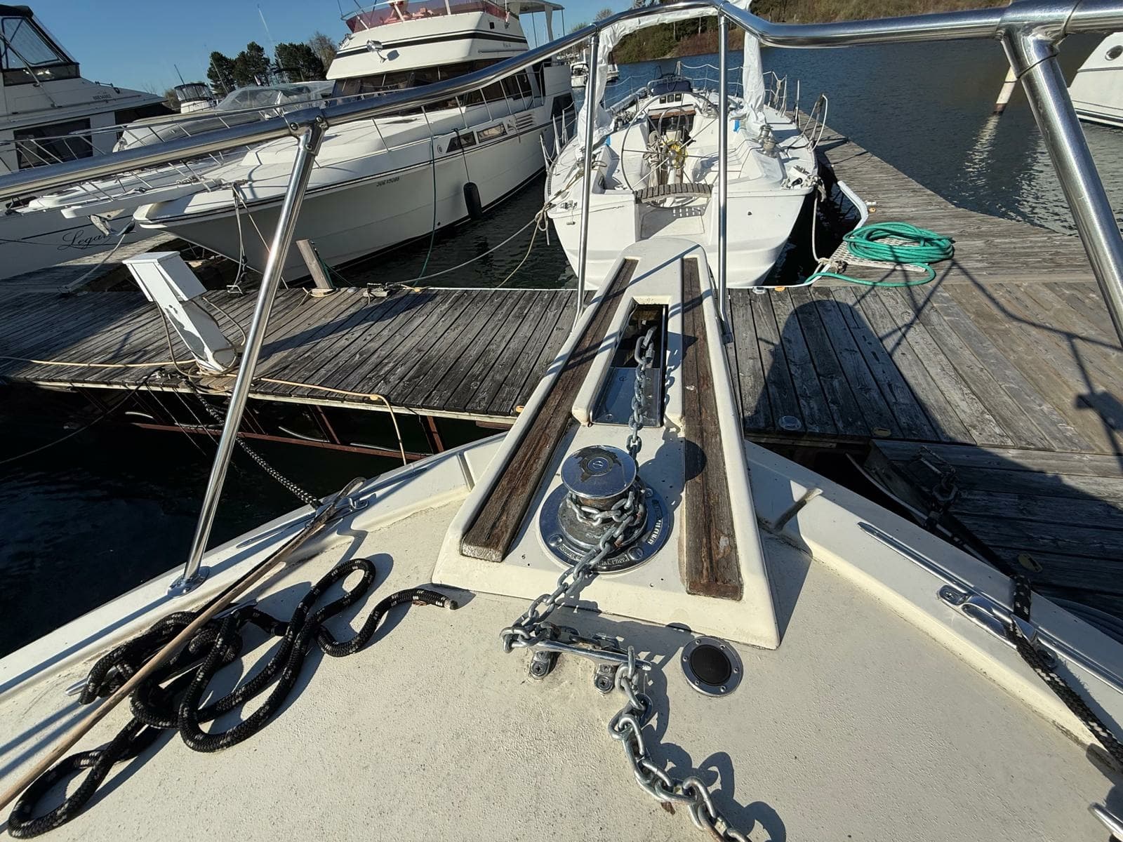 1984 Hatteras 36 Convertible - Photo 11