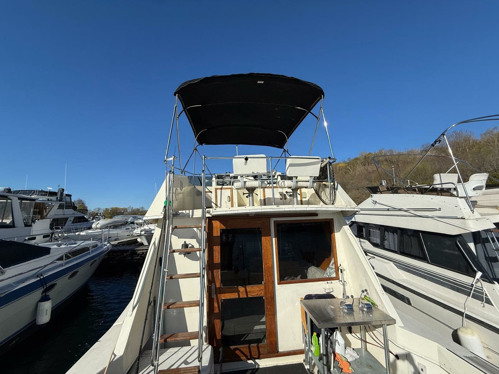 1984 Hatteras 36 Convertible - Photo 16