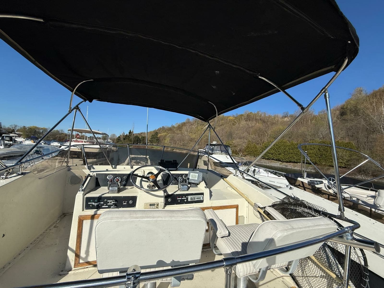 1984 Hatteras 36 Convertible - Photo 29