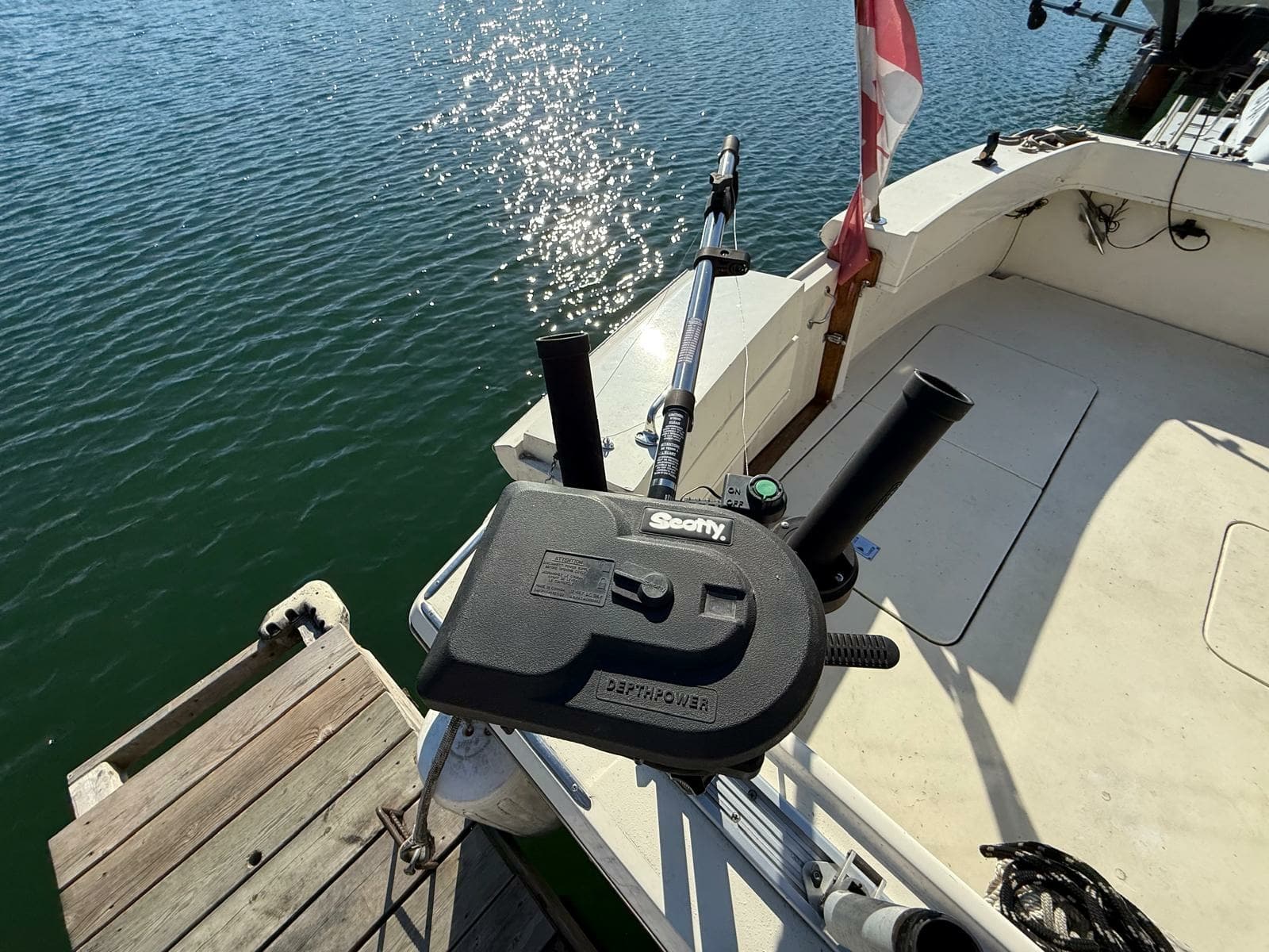 1984 Hatteras 36 Convertible - Photo 22