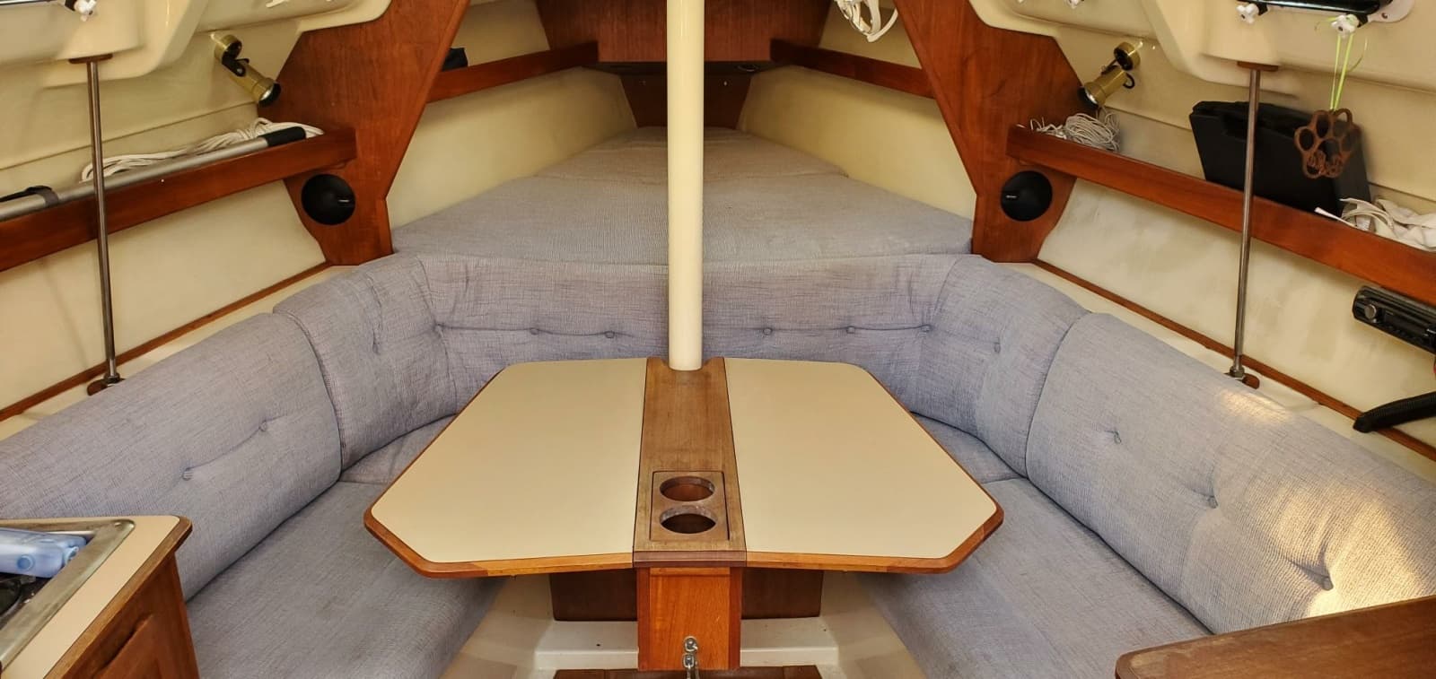 1990 Hunter 28 - Photo 26
