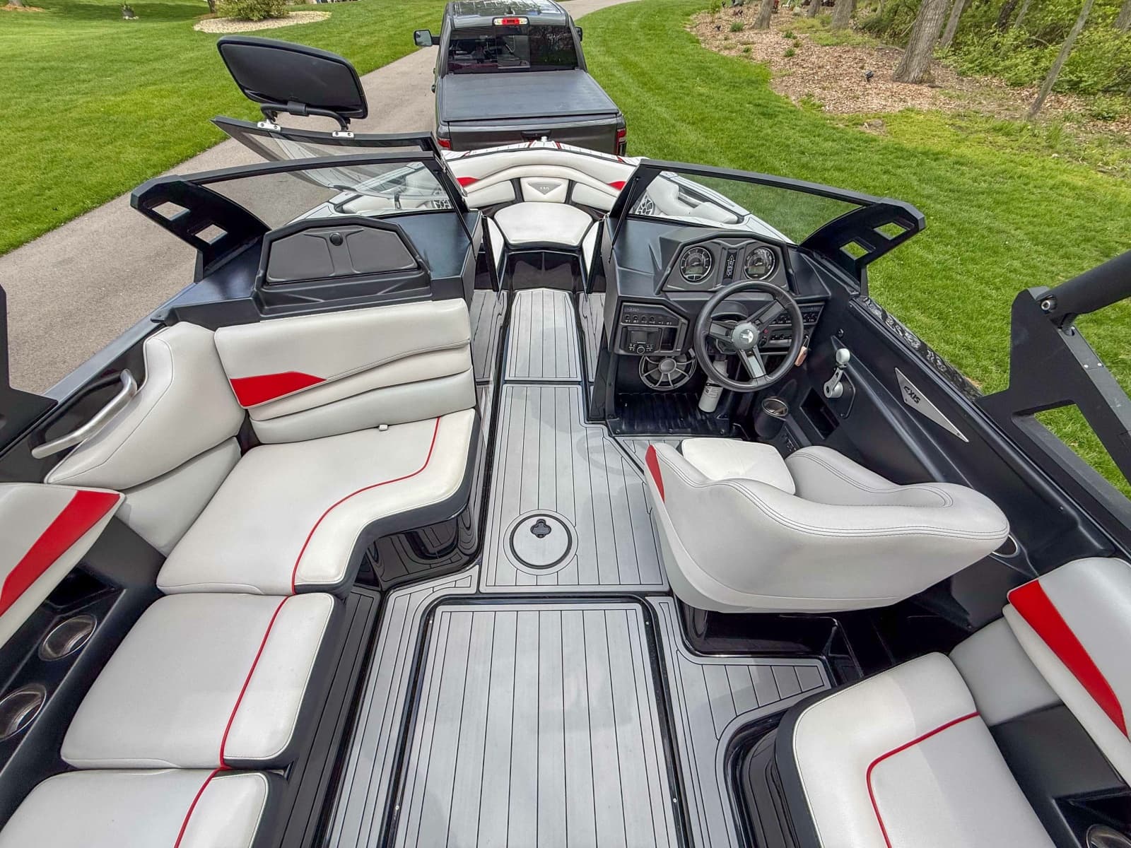 2016 Axis A22 - Photo 13