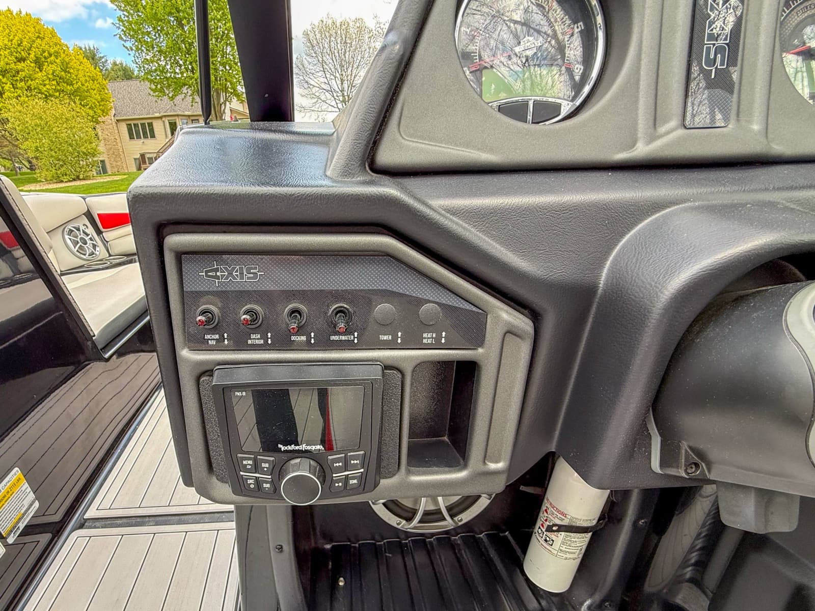 2016 Axis A22 - Photo 20