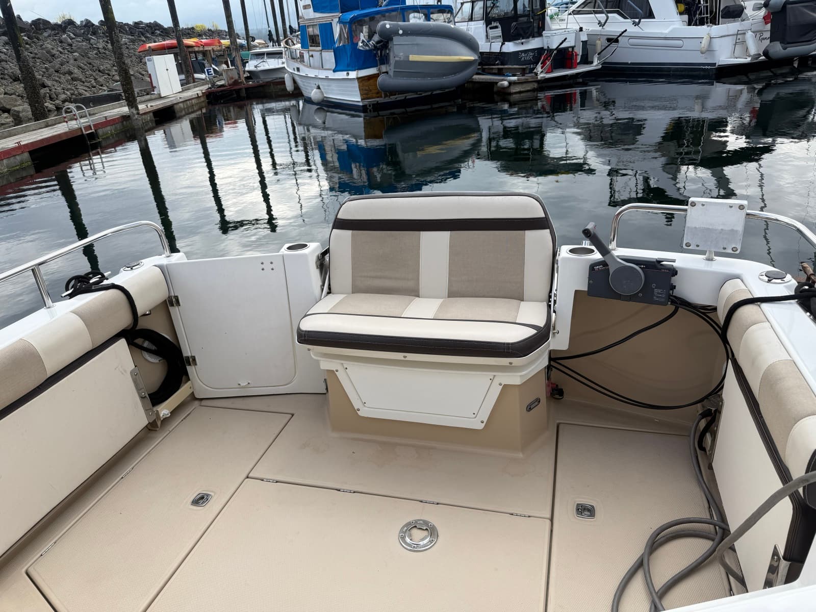 2015 Cutwater C-28 - Photo 6
