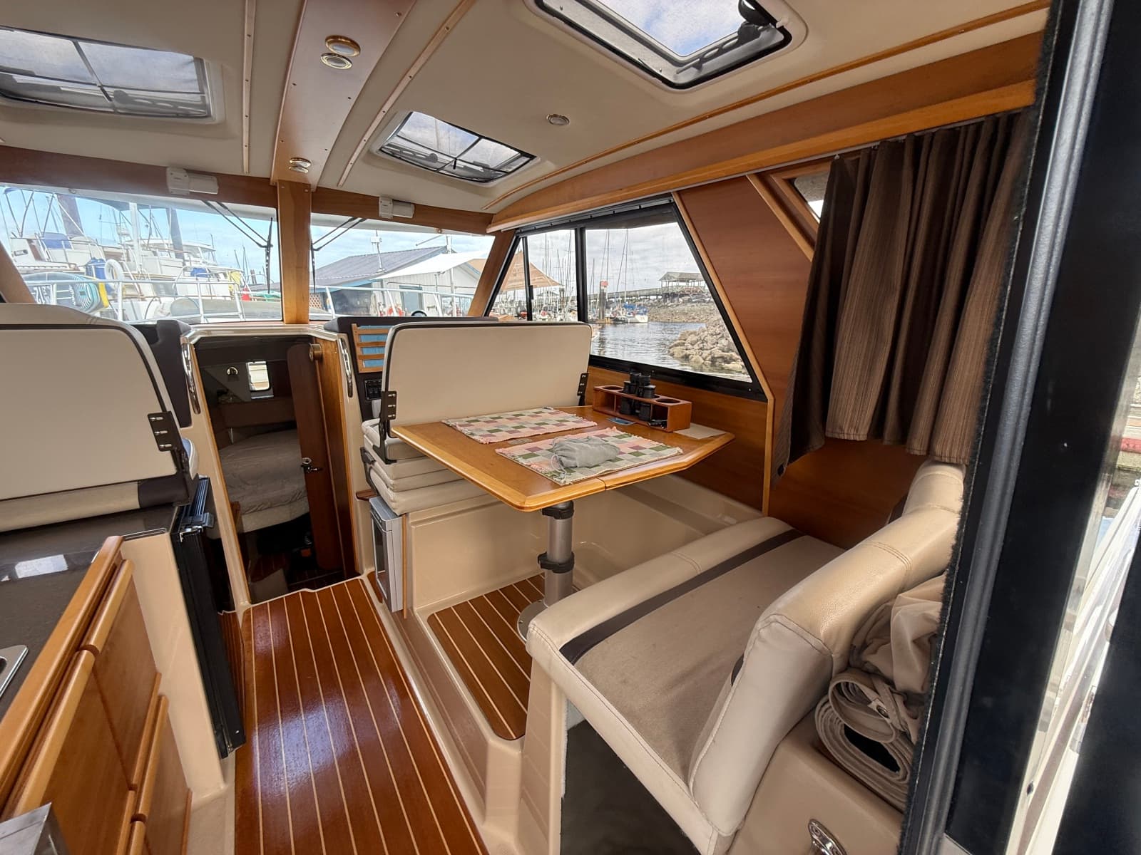 2015 Cutwater C-28 - Photo 12